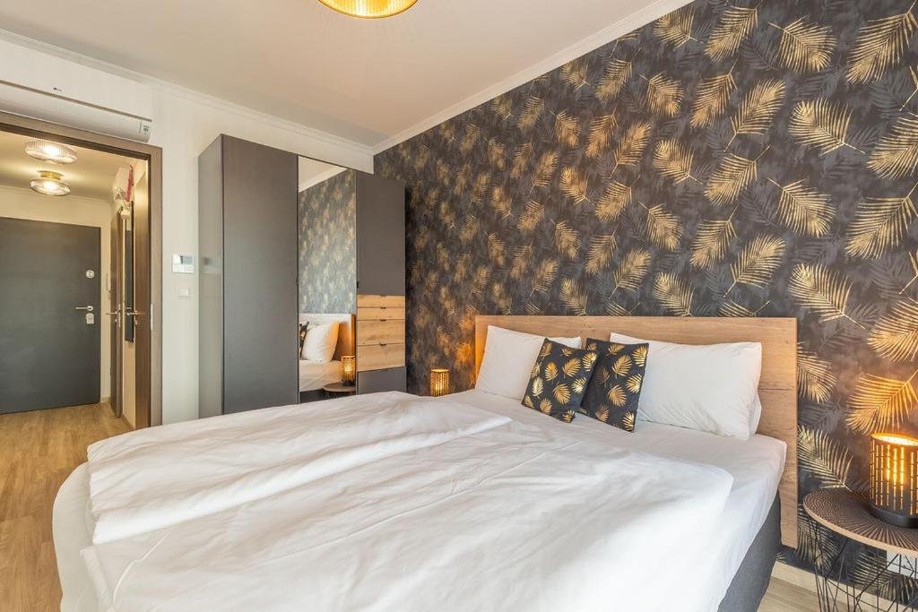 Gold Mandala Apartman Siofok By Bltn Zewnętrze zdjęcie